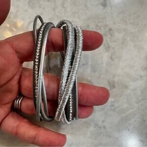 Chic Silver Multi-Strand Bracelet, magnet closure